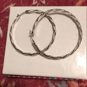 Premier designs hoop Earrings